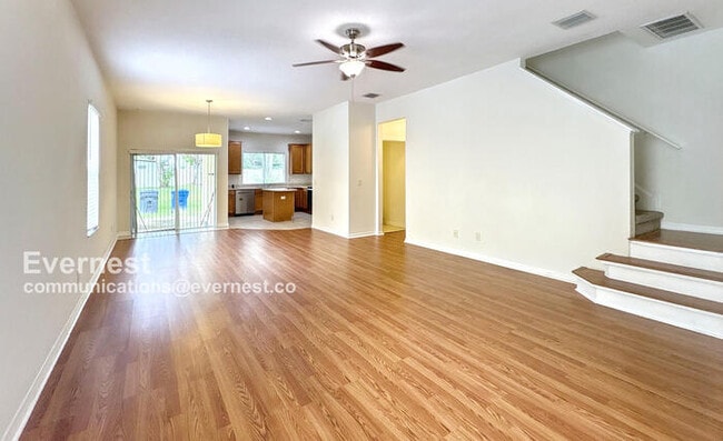 10545 Shady Falls Ct, Riverview, FL 33578 - photo 2