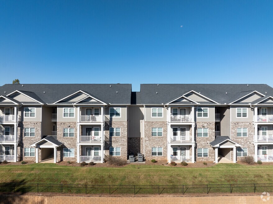 Peaks of Oakwood, Flowery Branch, GA 30542 - photo 2