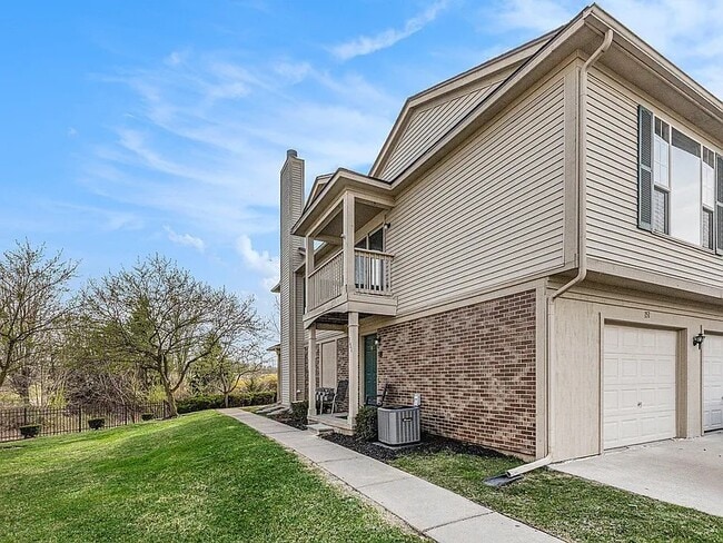 151 Commons Cir, Saline, MI 48176 - photo 5