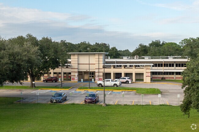Jefferson Middle School welcomes all local students.