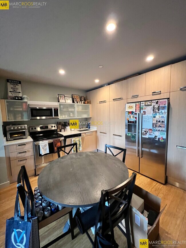 691 Massachusetts Ave, Boston, MA 02118