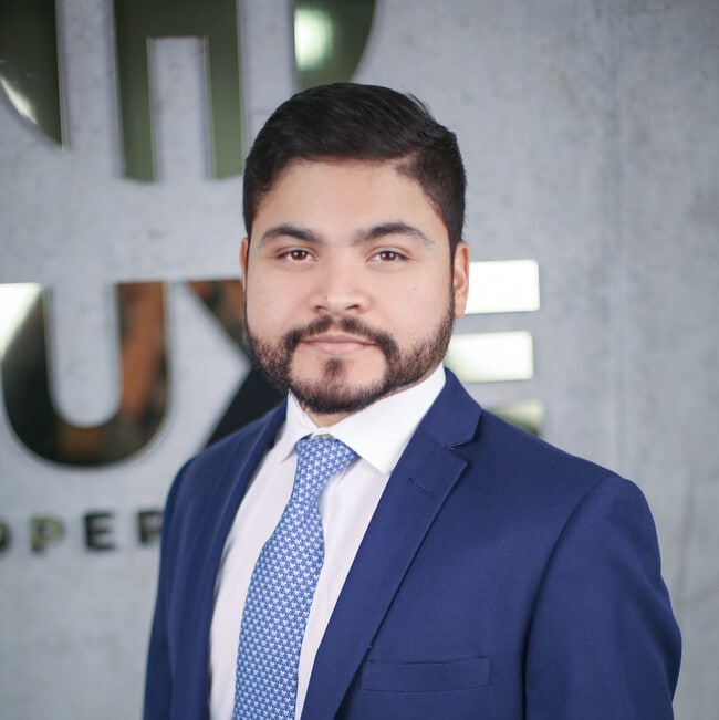 Agent Photo