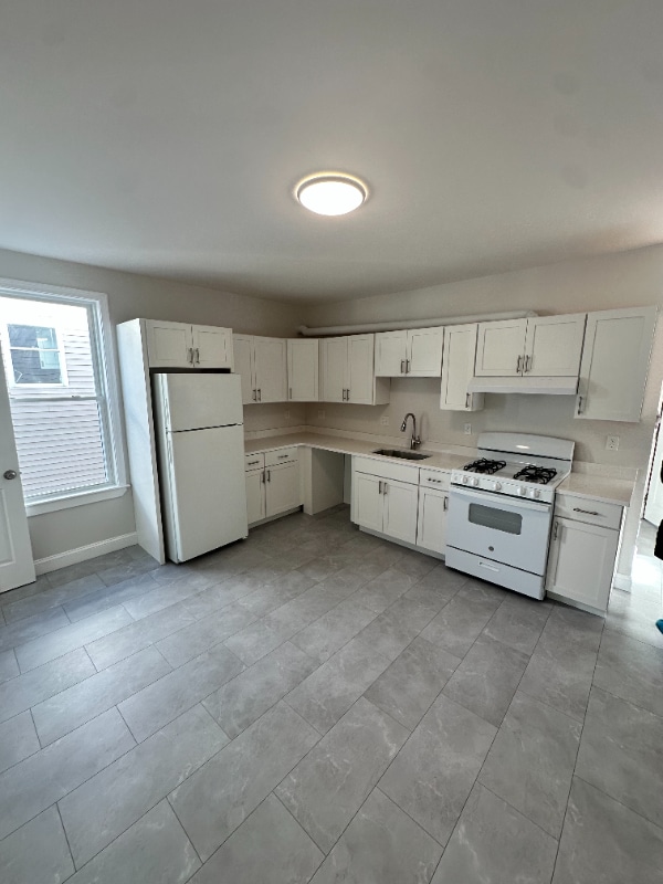 25 Bennett St Unit 3, Beverly, MA 01915