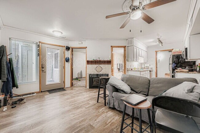 Plaza del Lago unit 222B, Lakewood, CO 80214 - photo 5