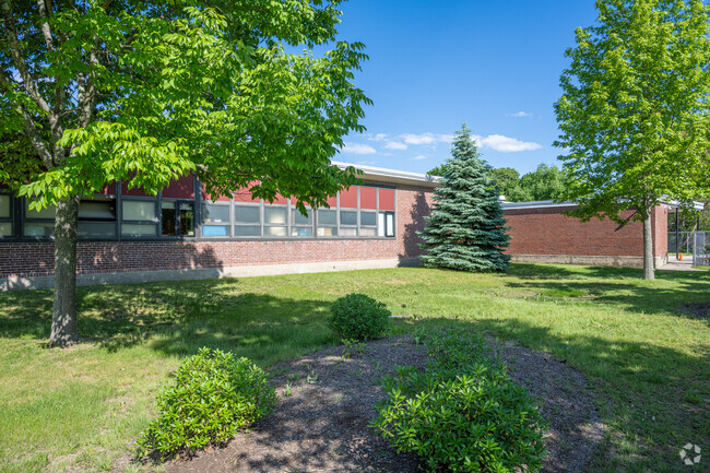 Robertson Elementary School aims to produce academically promising youth in the neighborhood.