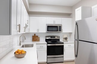 2220 E Beardsley Rd, Phoenix, AZ 85024