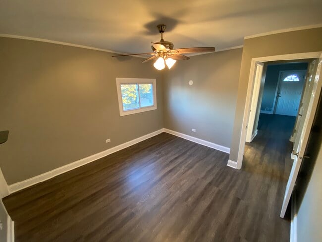 9909 S Ridgeland Ave unit 2S, Oak Lawn, IL 60453 - photo 3