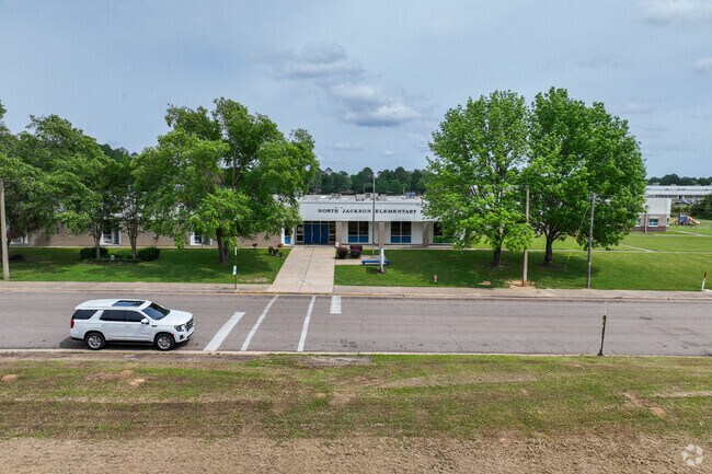 North Jackson Elementary School is a part of Hinds County.