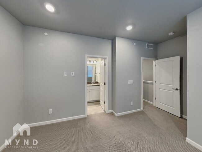 7025 Cumbria Ct, Castle Pines, CO 80108 - photo 7