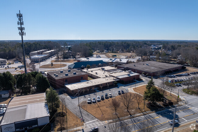 Grayson Elementary School is home to over 900 students from the surrounding community.
