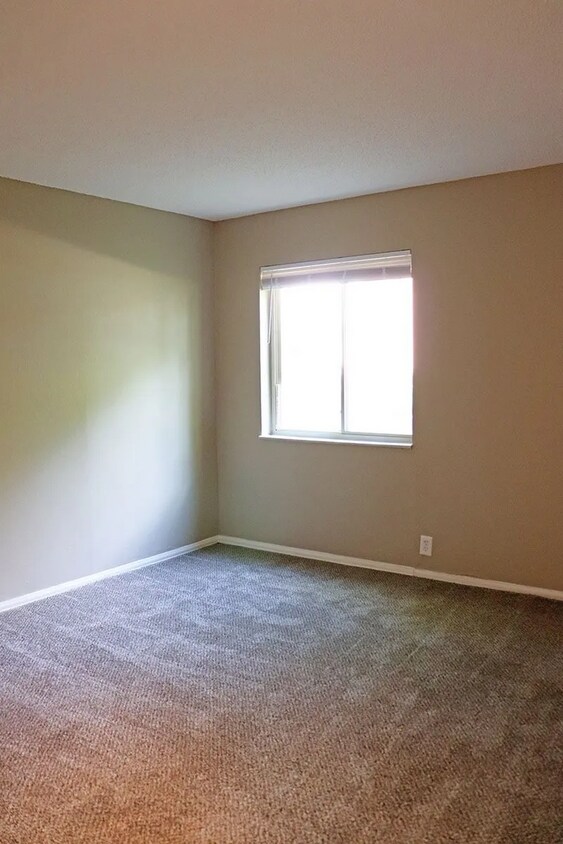 Hazelwood Forest 240 Chapel Ridge Dr, Hazelwood, MO