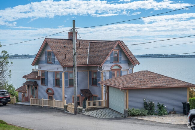 Residents wake up to water views from this Victorian home in Telegraph Hill.