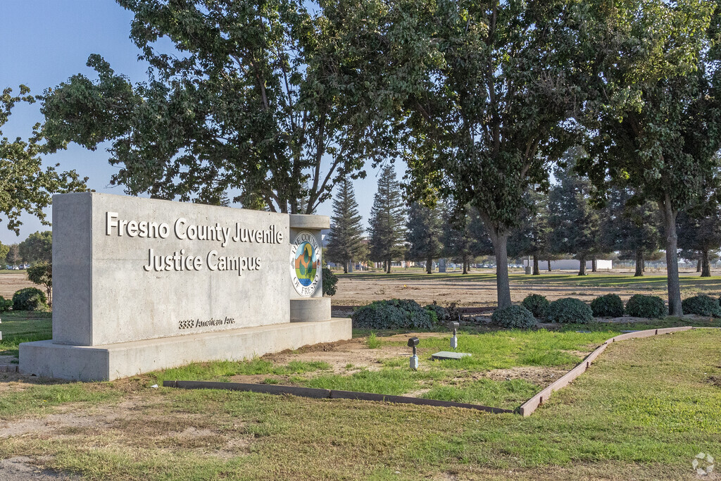 Alice M. Worsley is a school located in Fresno.