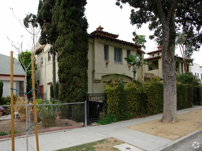 The Casa Rita, Los Angeles, CA 90004 - photo 2