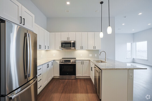 2BR, 1BA - 940SF - Kitchen