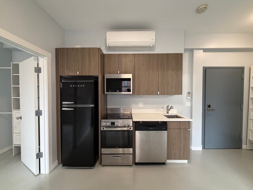 4716 N Racine Ave unit 214, Chicago, IL 60640 - photo 1