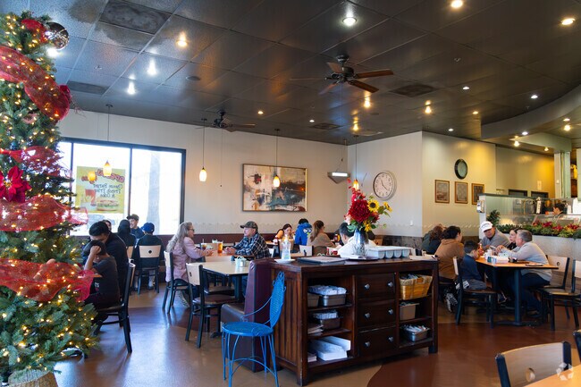 Enjoy eating with family and friends at Leo's Country Kitchen in South Fontana.