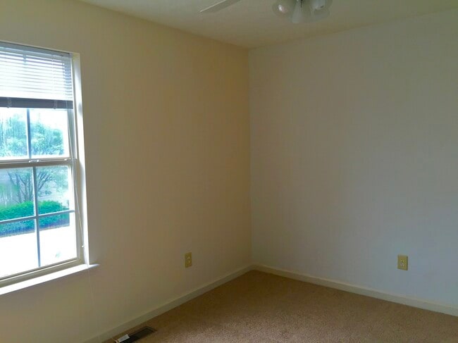 400 Wabarto Way, Nicholasville, KY 40356 - photo 7