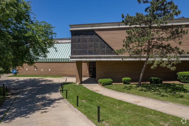 Akron Alternative Academy offers a dynamic learning environment.