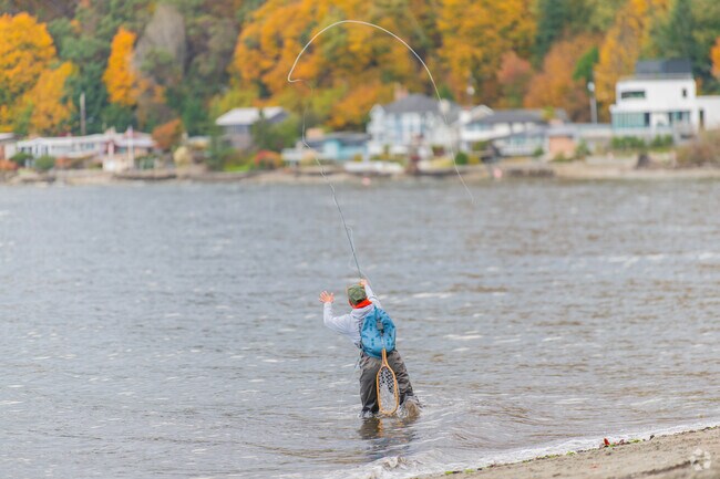 Catch a fish from the Puget Sound at Seahurst Park just five minutes away from Linde Hill Park.