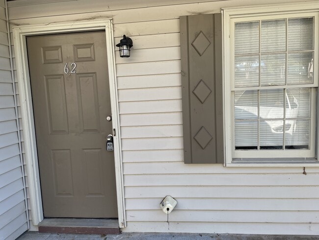 Nottingham Apartments, Toccoa, GA 30577 - photo 2