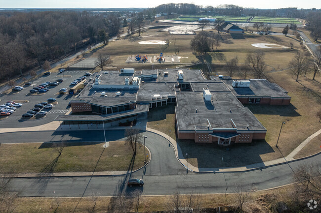 Edgewood Elementary School in Edgewood provides a great education.