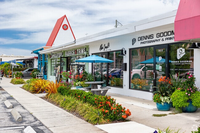 Lake Park residents will find a selection of small businesses throughout the neighborhood.