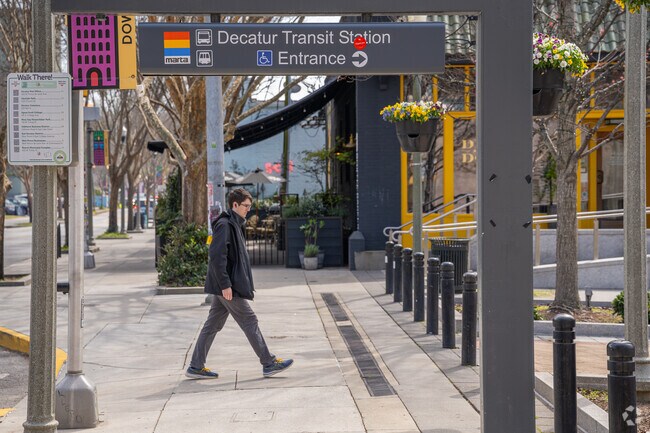 Belvedere Park residents can utilize the local MARTA rail lines from the Decatur Square.