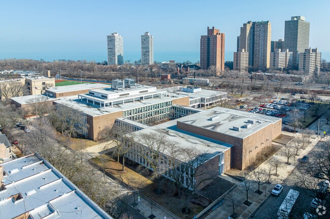 Kenwood Academy in has an Overall Niche Grade of A-.