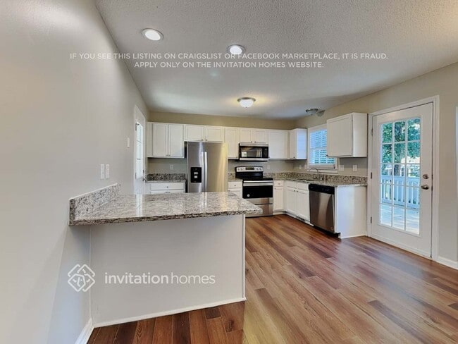 3304 Ferdilah Ln, Raleigh, NC 27610 - photo 4