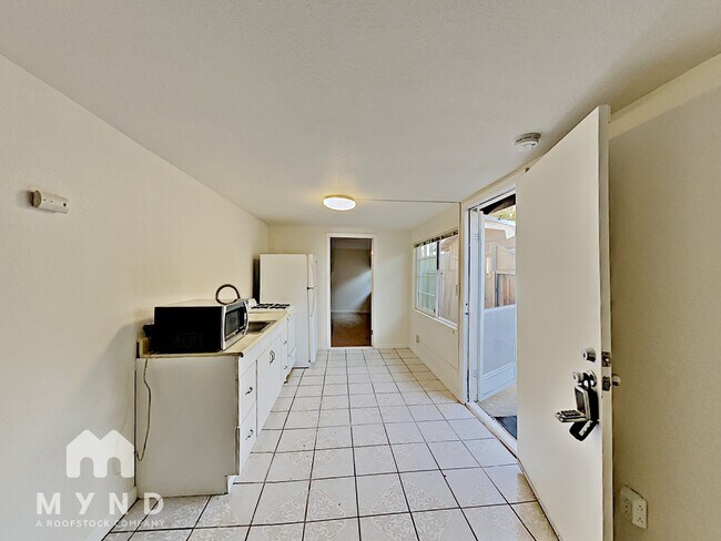 1844 La Porte Ave unit 2, San Jose, CA 95122 - photo 2