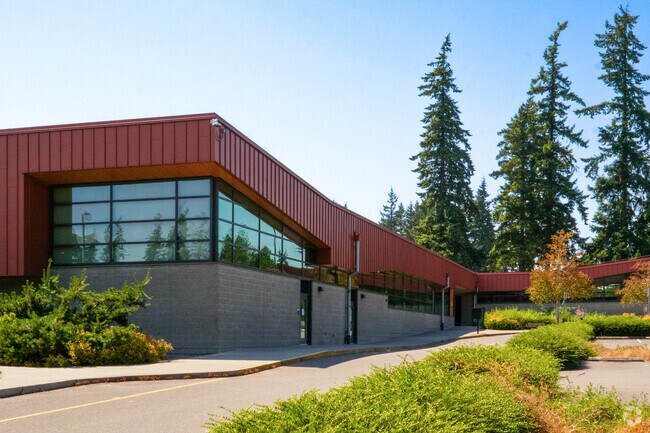 Meadowdale Middle School near Talbot Park educates grades six through eight.