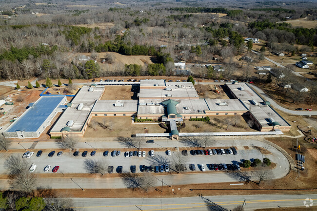 Front of Mountain View Elementary School
