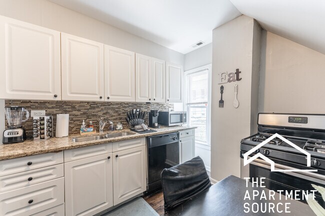 1448 W Fletcher St unit 1R, Chicago, IL 60657 - photo 3