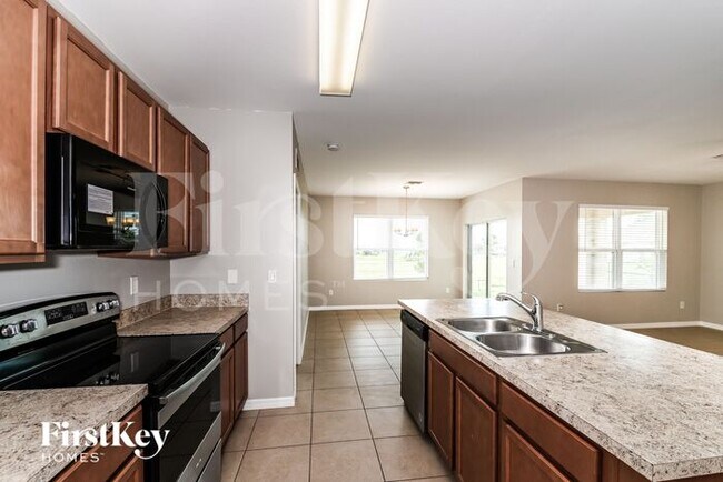 2512 NW 7th St, Cape Coral, FL 33993 - photo 6