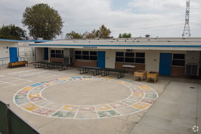 An outdoor picnic area is available at La Primaria Elementary School in El Monte.