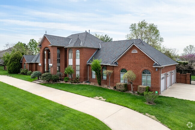 There are several new housing developments throughout Augusta as well.