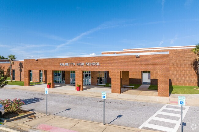 Palmetto High School is the only high school in the town of Williamston.