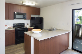 555 Paularino Ave, Costa Mesa, CA 92626