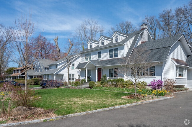 Old Greenwich has very well kept homes on neighborhood roads.