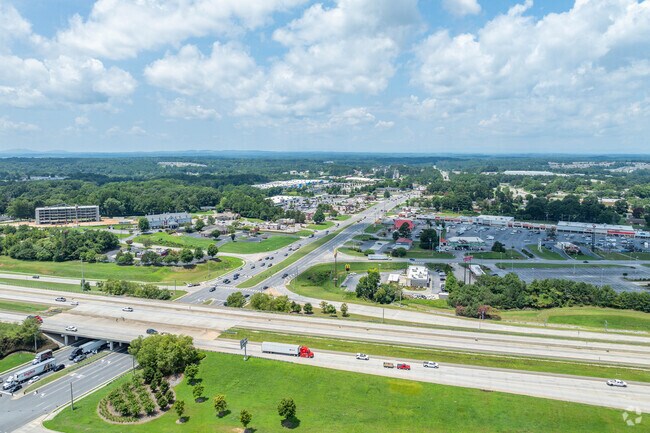 Residents in Mundy Mill have fast access to I985.