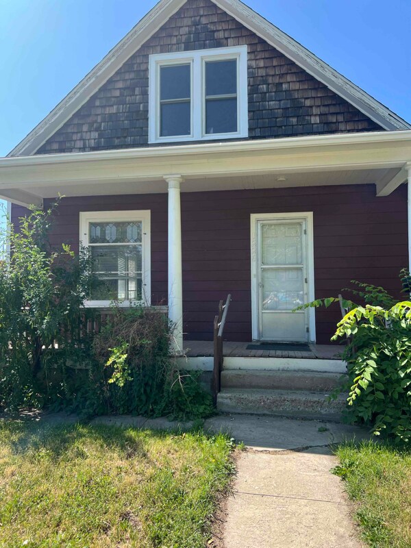 1226 9th Ave S, Great Falls, MT 59405