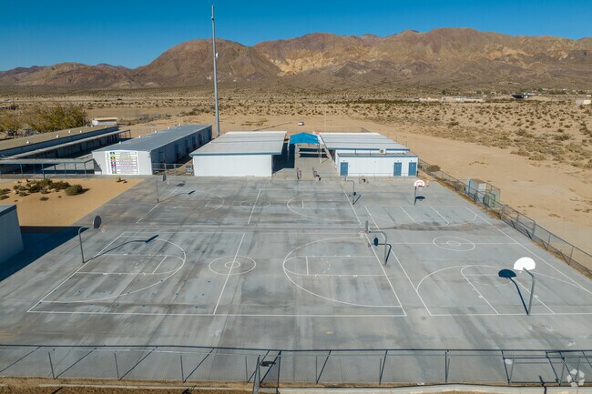 Yermo Elementary challenges and ecourages children to learn.