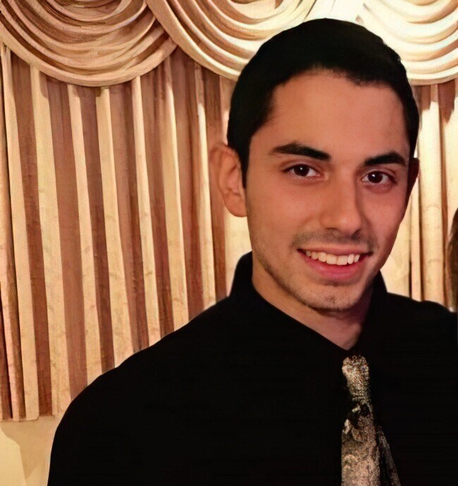 Eli Cominos