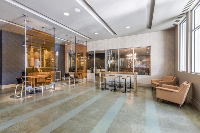 TwentyOne01 on Market, Denver, CO 80205 - photo 4