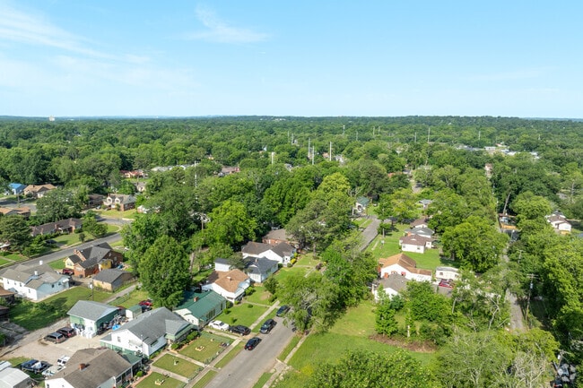 Feel welcomed when you visit Oakwood Place.