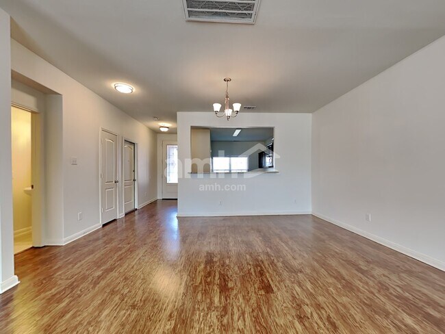 1012 Summer Stream Rd, Denton, TX 76207 - photo 4