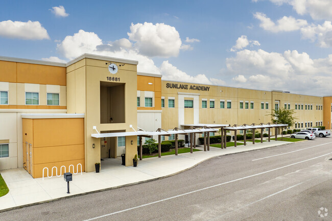 SAMS offers instructional methodology that encourages students to learn.