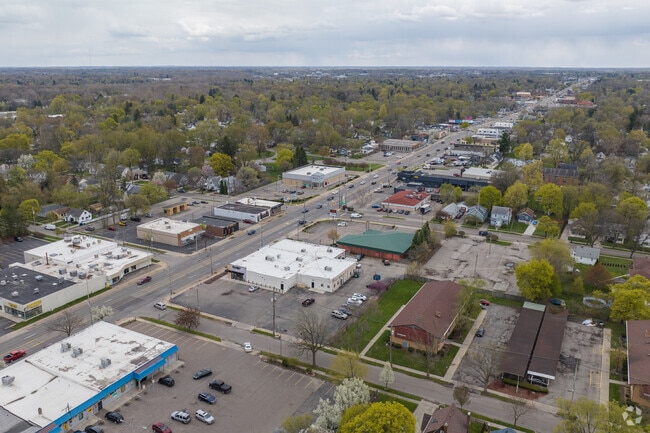 Aerial view of Cedar St and Holmes Rd intersection in Greencroft Park