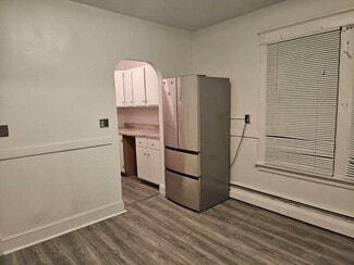 77 Ross St, Waterbury, CT 06708